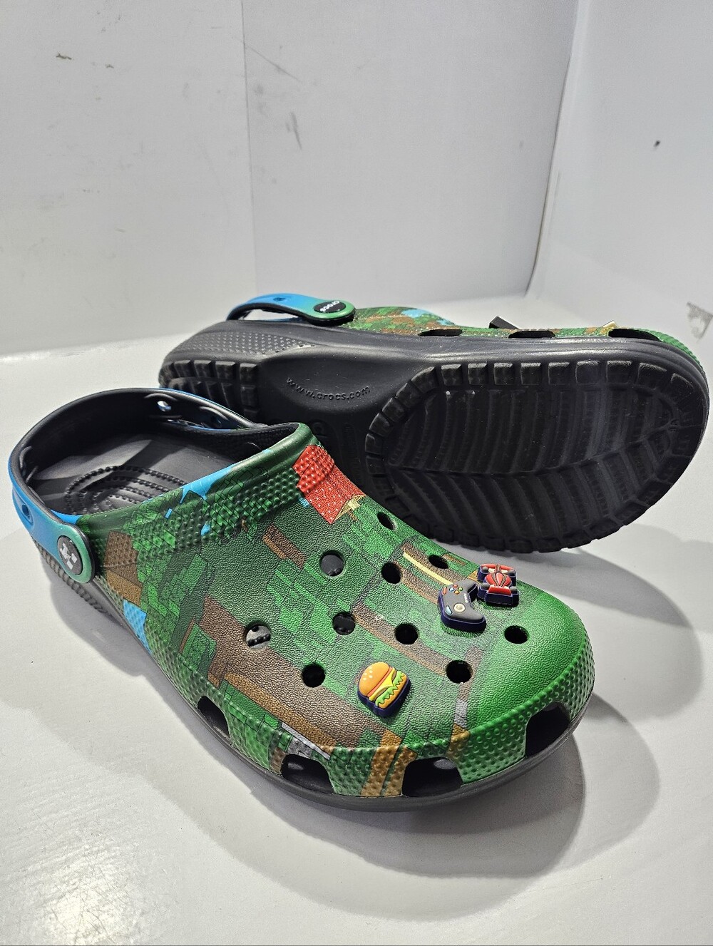 CROCS MINECRAFT CLASSIC CLOG UNISEX SANDALS M7/W9